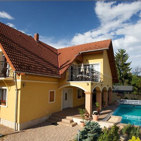 Villa Mikes Сиофок Екстериор снимка