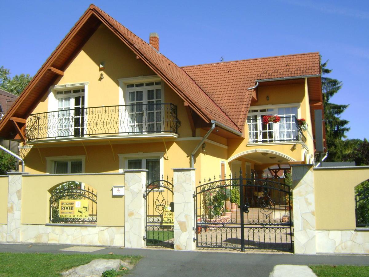 Villa Mikes Сиофок Екстериор снимка